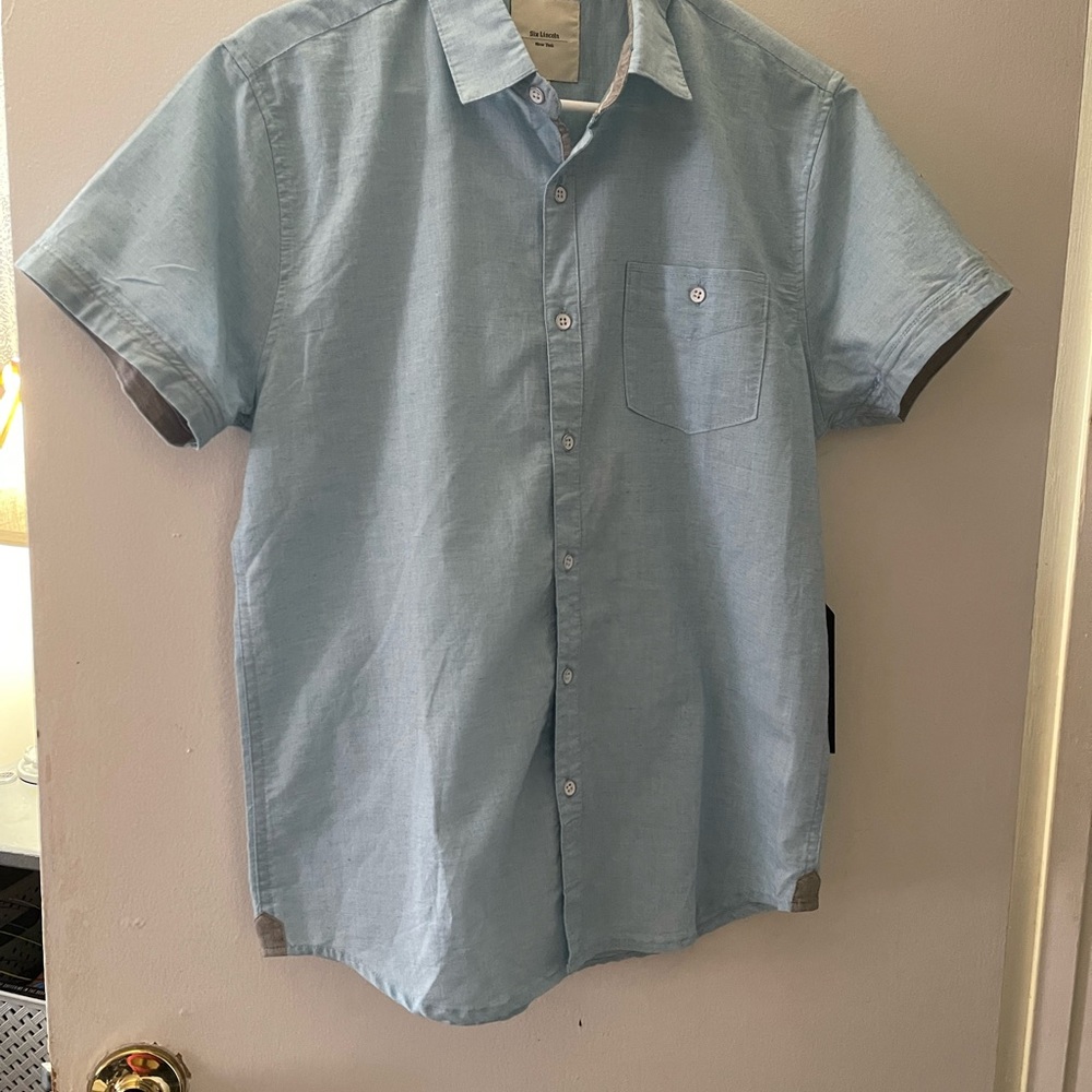 Men Short Sleeve Button Down Shirt